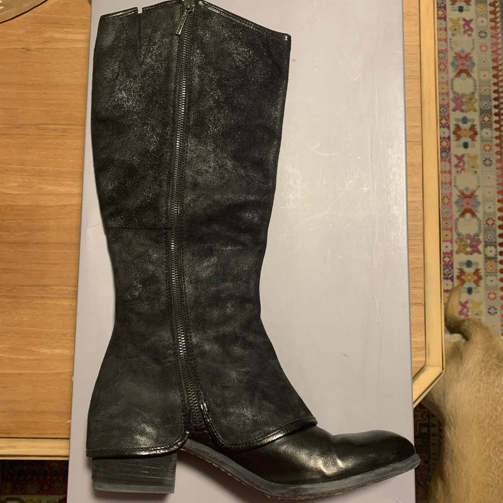 Donald Pliner Devi 5 Suede and Leather Western Couture Collection Boot